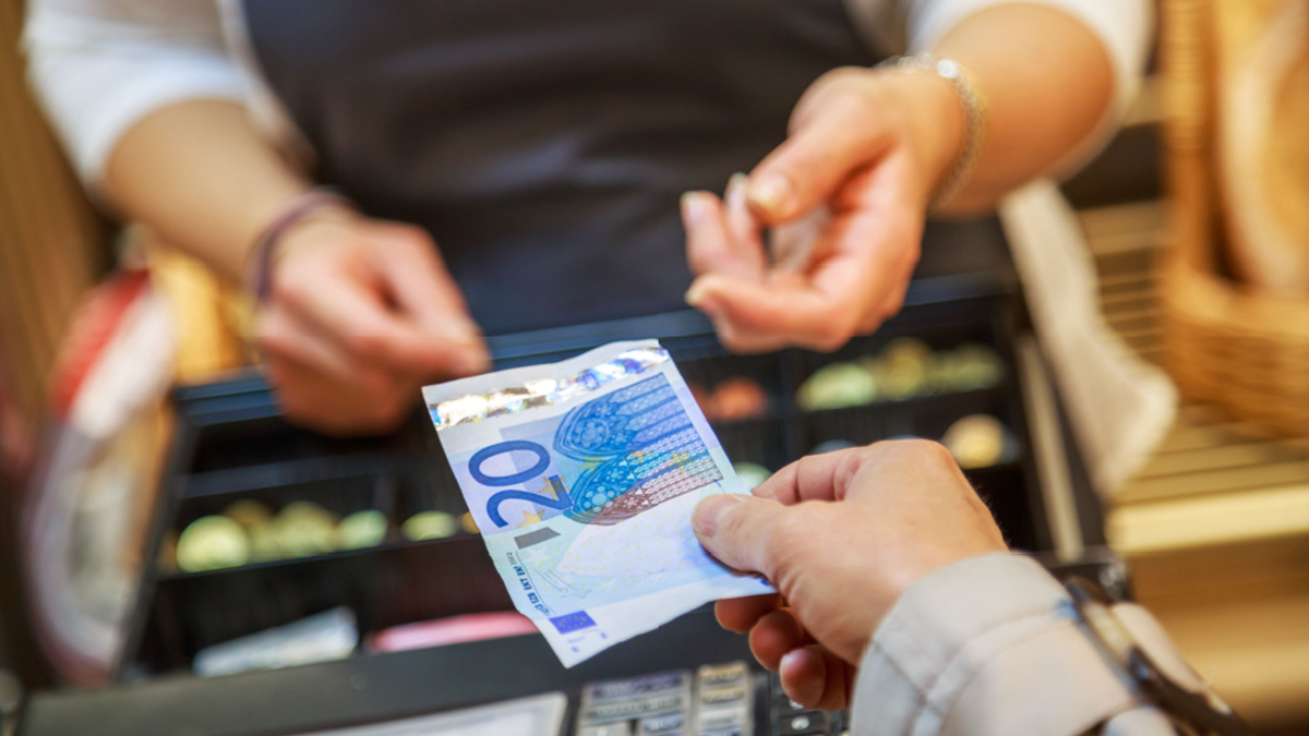 欧元区8月通胀终值3.2%：比初值低0.1个百分点，能源仍是最大推手