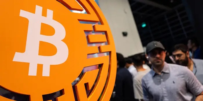 比特币升破8.5万美元，四项因素推动反弹