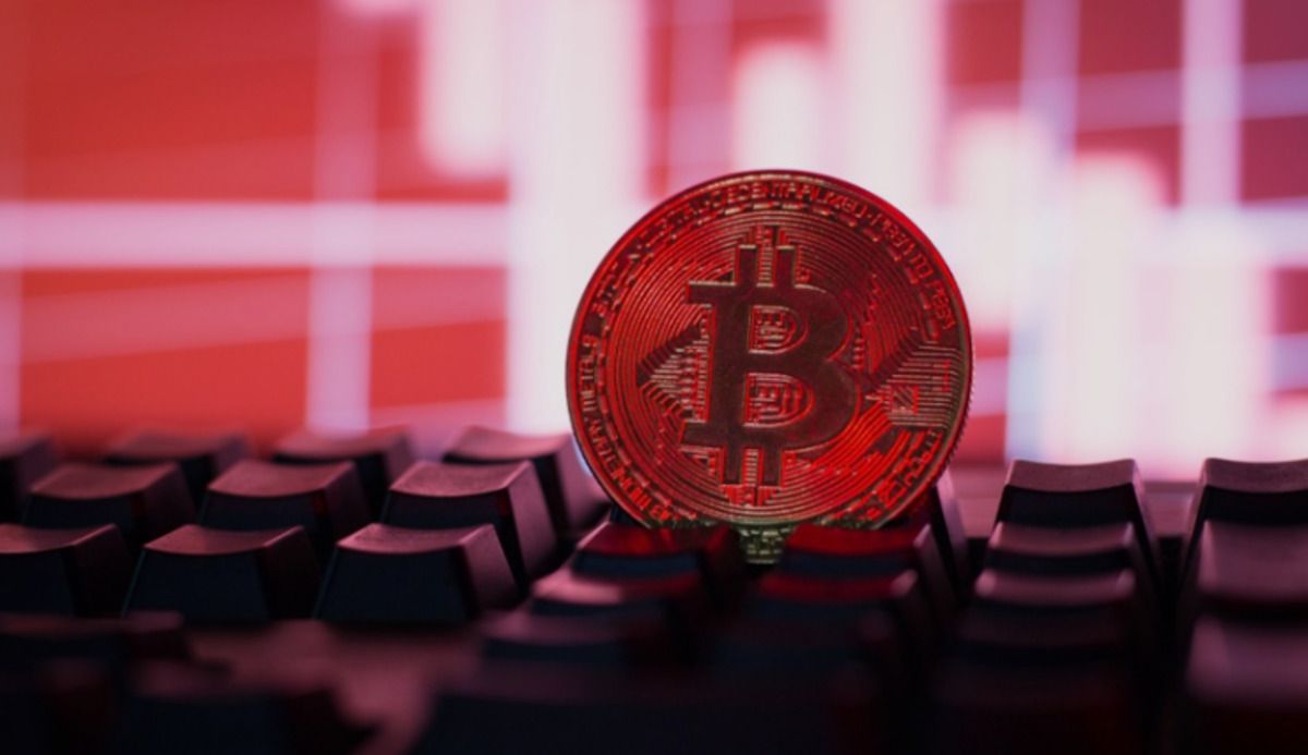 比特币回落至8.4万美元下方，强劲PMI压制风险偏好